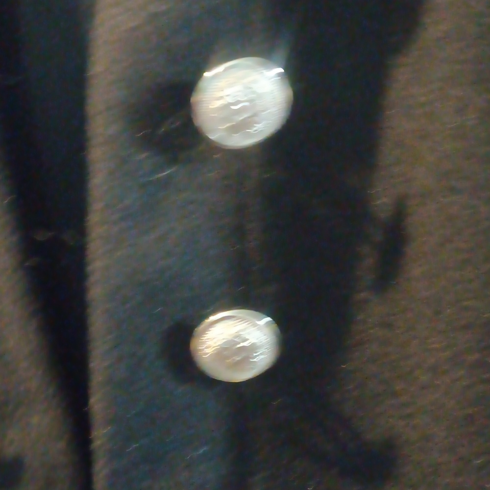 Women's jacket - Picture 2 of 3
